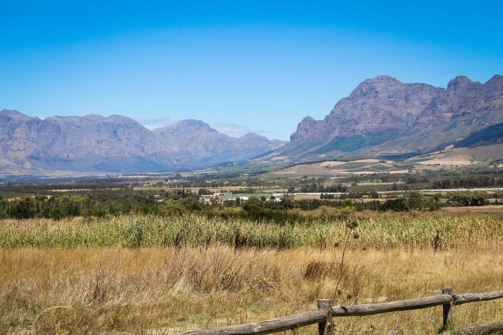 Belair Country House Bed and Breakfast Paarl Esterno foto